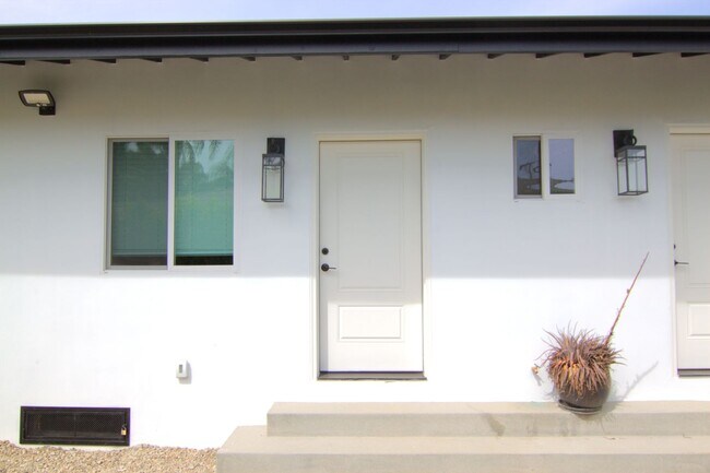 Building Photo - Harding Ave