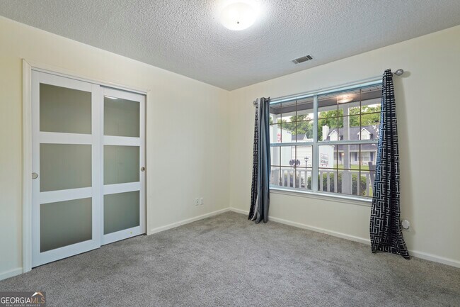 Building Photo - 156 Laurel Green Ct