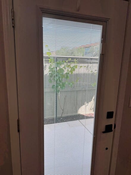 Building Photo - 2216 1/2 Motta St