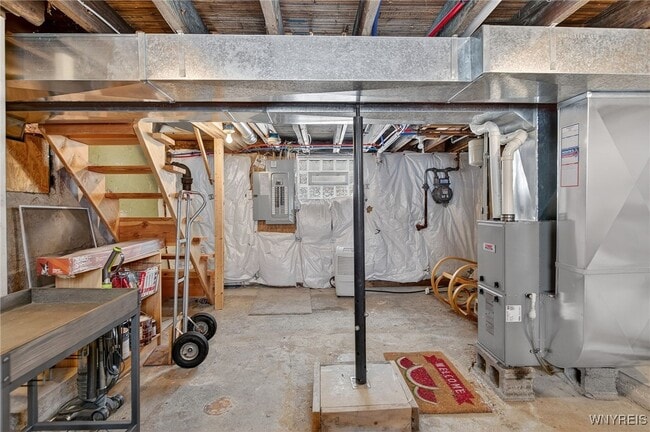 Building Photo - 47 15th Ave