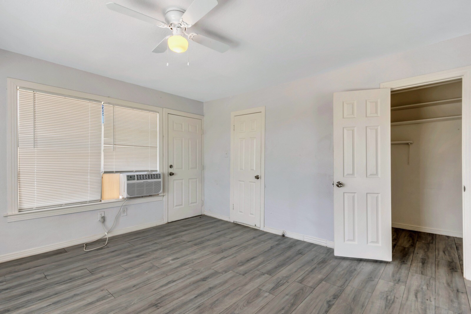 Building Photo - 305 N Robinson St