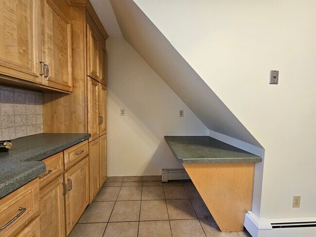 Building Photo - 91 Irving St