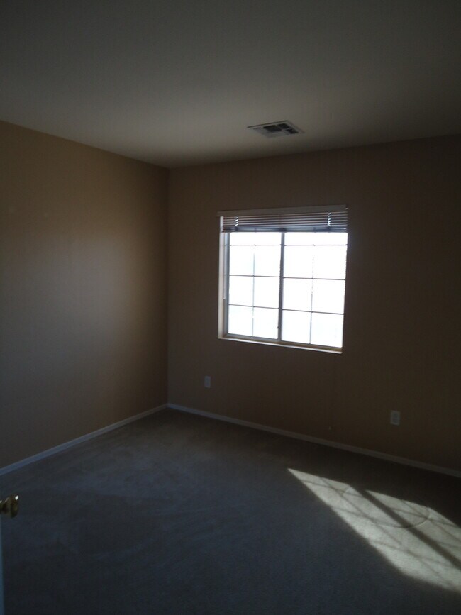 Building Photo - 3 Bedroom House in El Mirage | 2 Stories + Private Pool