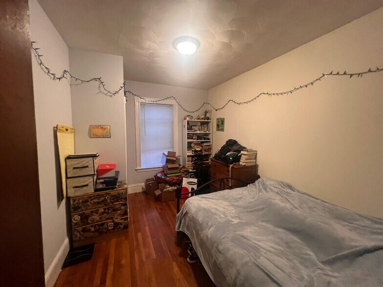 Building Photo - 233A Highland Ave