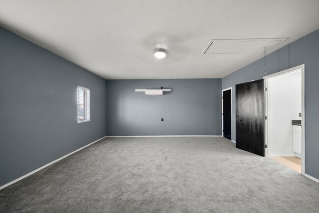 Building Photo - 5800 NW 45th St