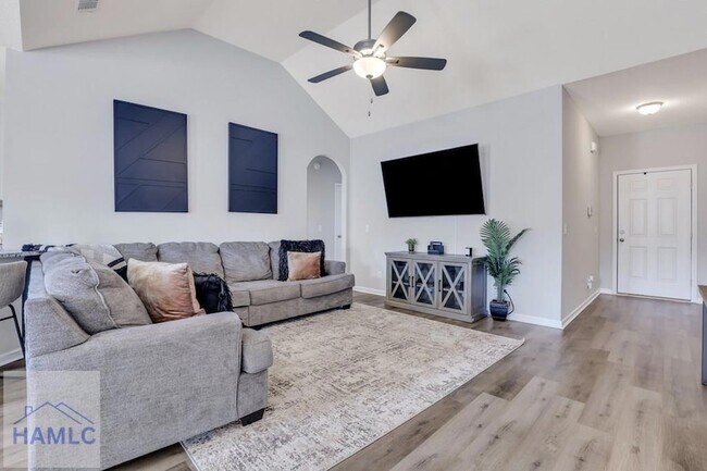 Building Photo - 181 Sunflower Cir NE