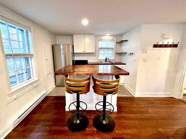Kitchen/Dining Area with built-in Island - 21 Washington St
