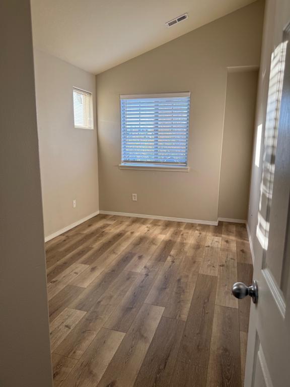 Building Photo - 13009 NE 25th St