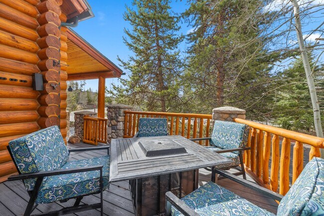 Building Photo - New to the market!  Log home in Frisco!  L...