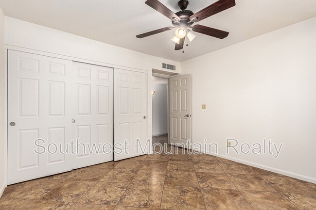 Building Photo - 2020 W Natal Cir