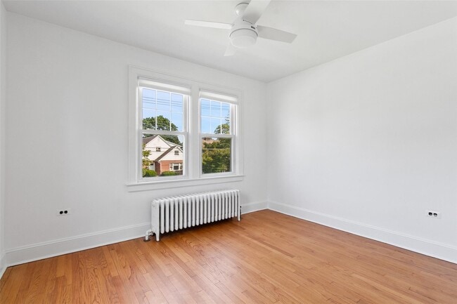 Building Photo - 53 Sherwood Ave