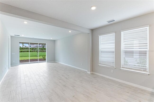 Building Photo - 8440 Skye Rnch Blvd