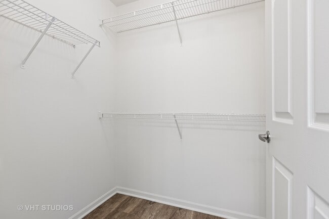 Building Photo - 136 Beethoven Ct