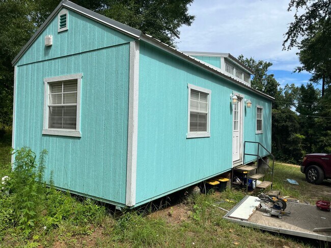 Primary Photo - Tiny House for Rent