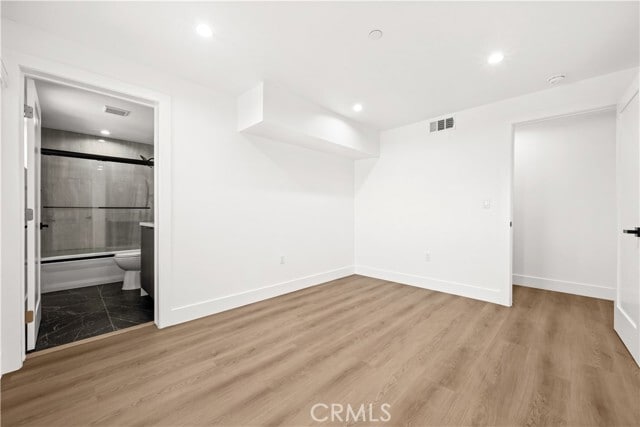 Building Photo - 2002 Hillcrest Dr