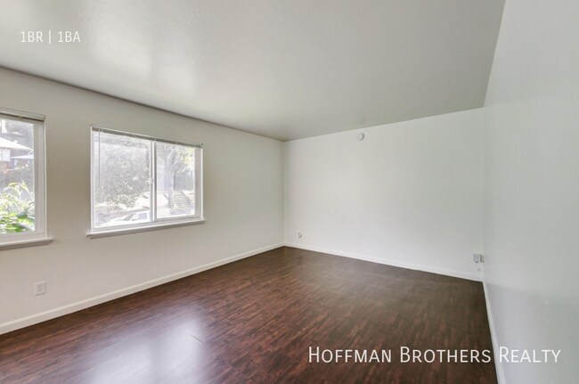 Building Photo - 1844 7th Ave