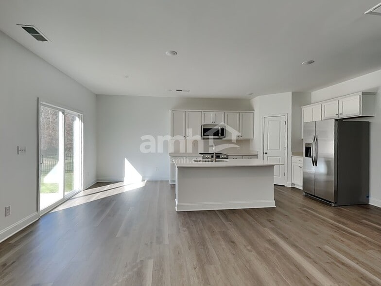 Building Photo - 3509 Jefferson Cor Ln