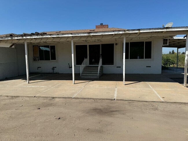 Building Photo - A Must see!  Apply to schedule viewing