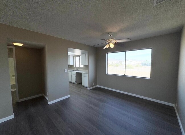 Building Photo - Single Family Home in Bullhead City, AZ!