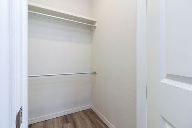 Building Photo - Tower View Contemporary Flats - Unit C