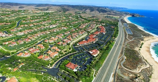 Building Photo - 30 Surfspray Bluff