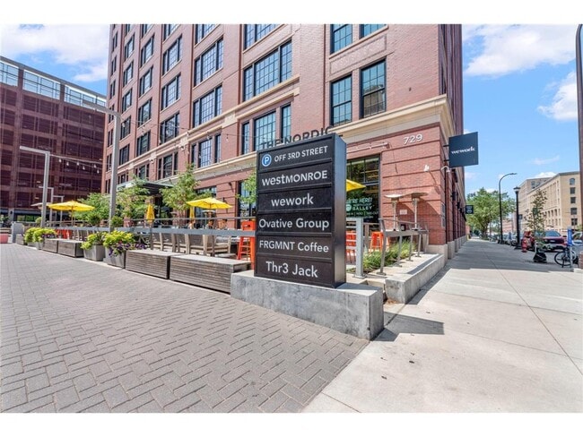 Building Photo - 748 N 3rd St