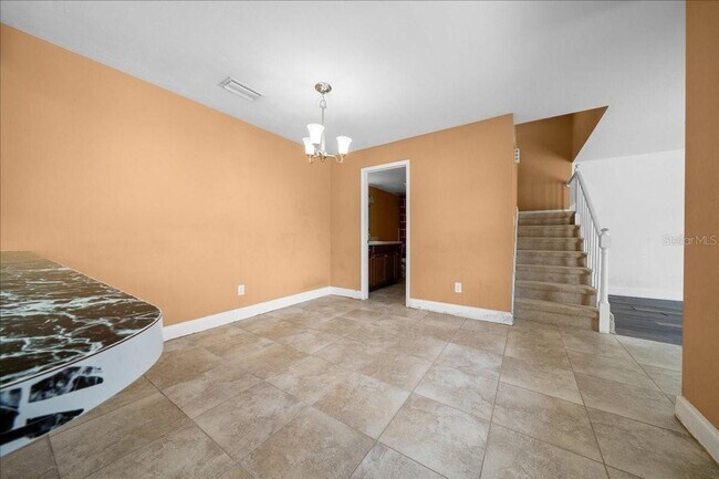 Building Photo - 2142 NE 45th Ave
