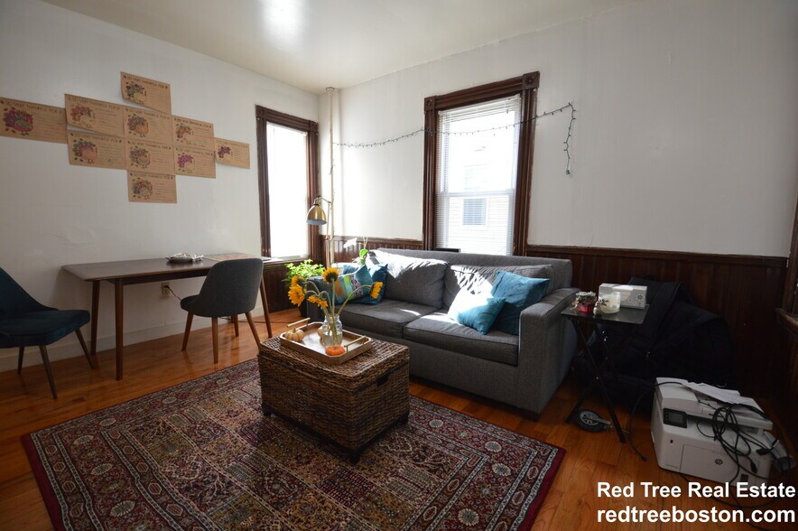 Building Photo - 30 Ashford St