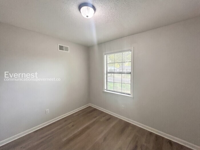 Building Photo - 8328 Dottley Dr