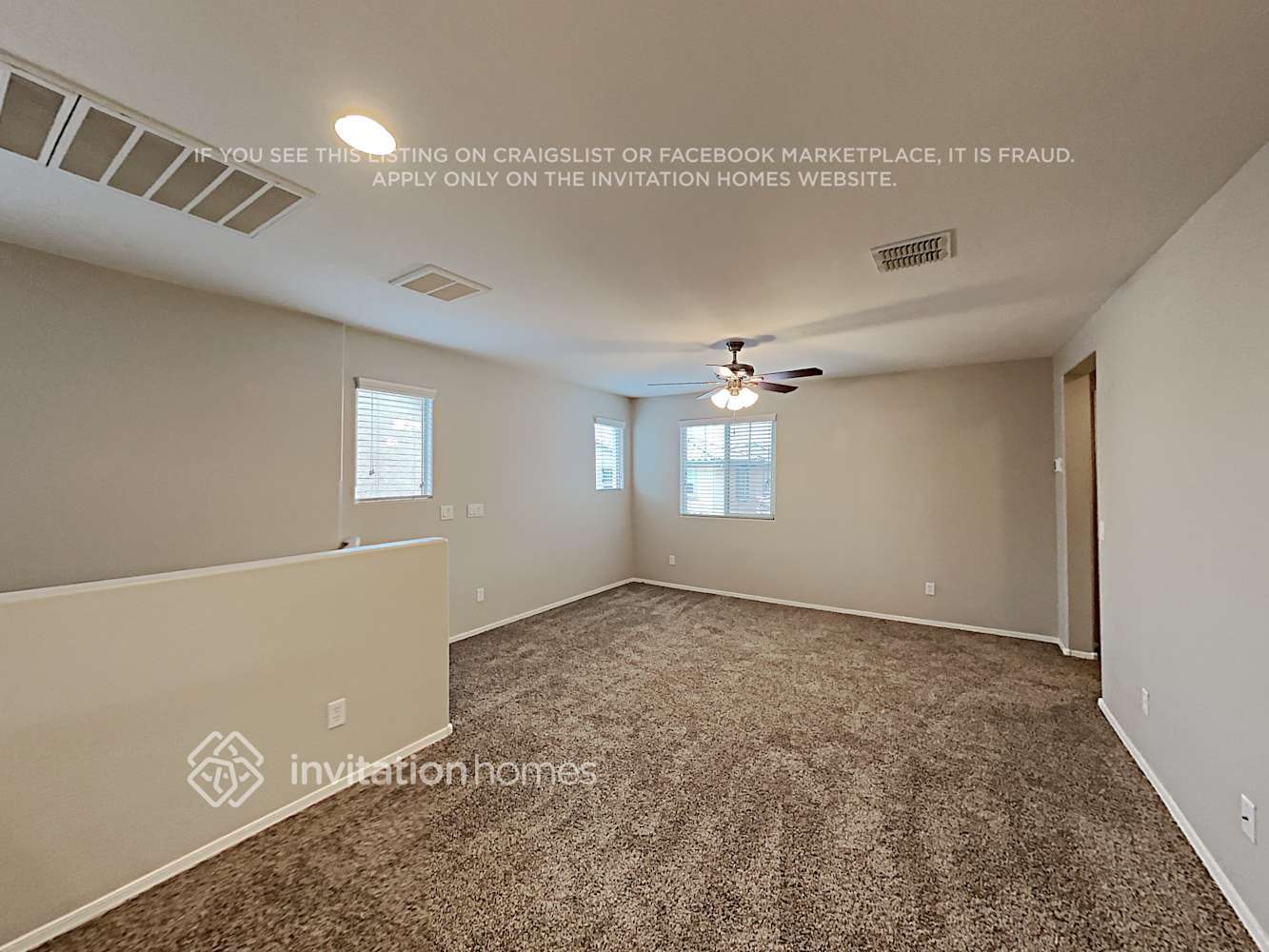 Building Photo - 1526 N Balboa