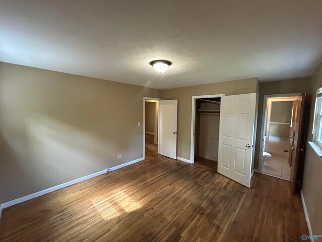 Building Photo - 3616 Judd Ave NW