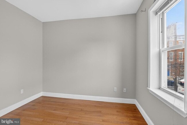 Building Photo - 1304 S Fairhill St