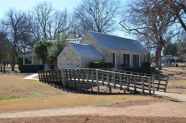 Building Photo - 16304 Kicking Bird Dr
