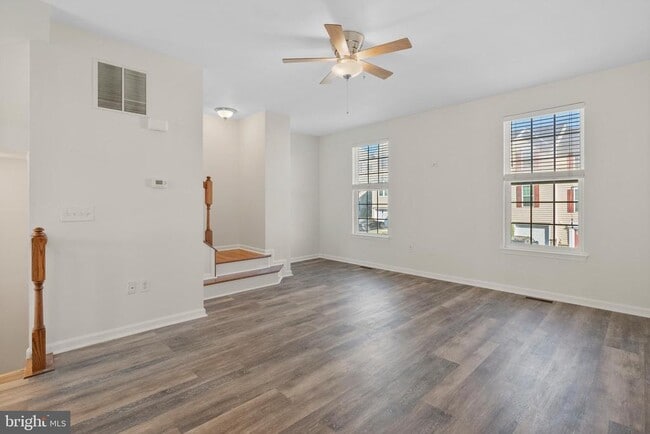 Building Photo - 407 Susan Cir