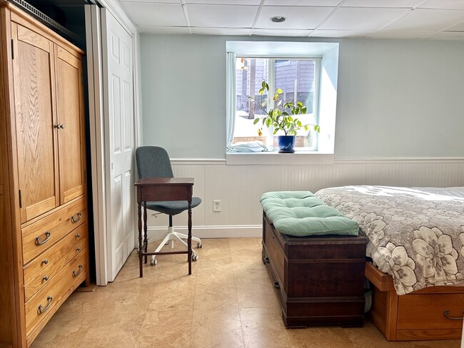 Building Photo - 46 Lombard Terrace