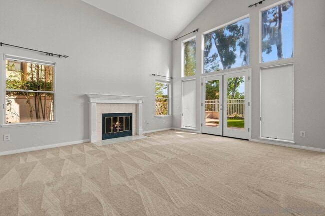 Building Photo - 4485 Sunset Bluffs Way
