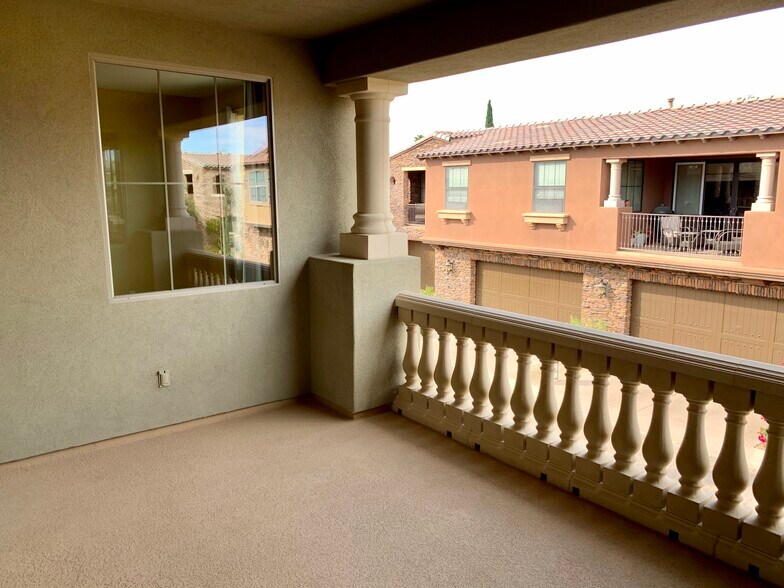 Veranda - 4153 Via Mattina