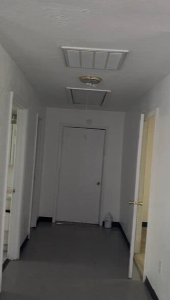 Building Photo - 1082 Horseshoe Rd