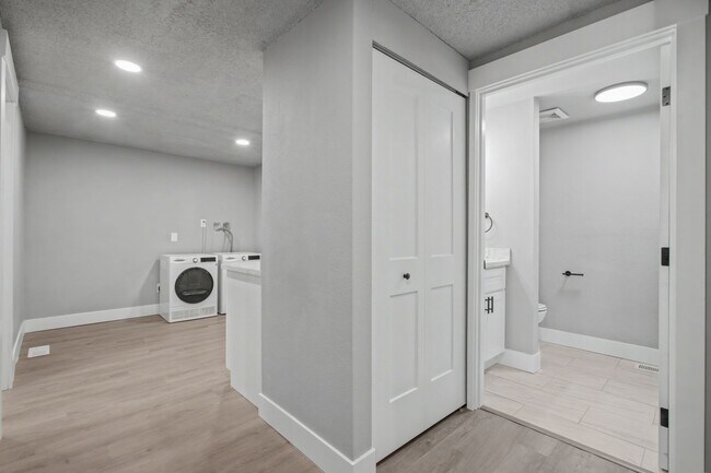 Building Photo - 332 Birch