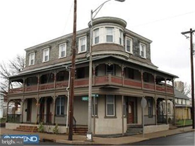 Primary Photo - 101 E Broad St