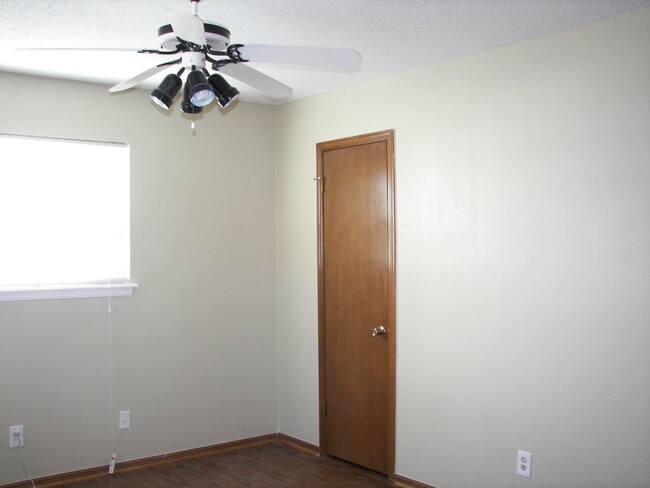 Building Photo - Wonderful remodel!