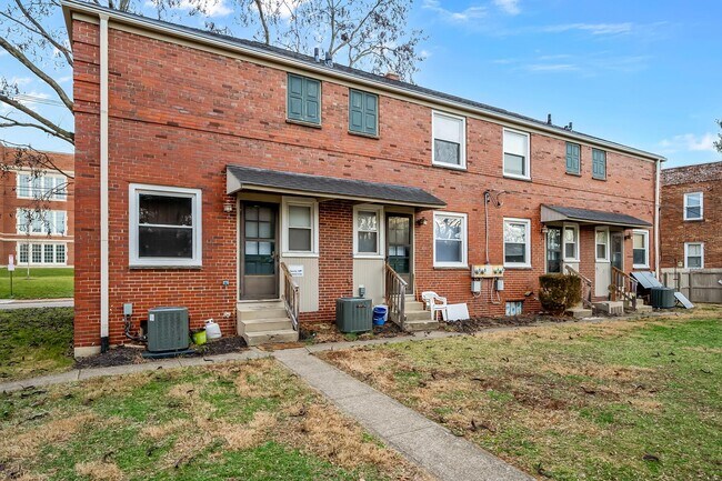 Building Photo - 109 E Arcadia Ave