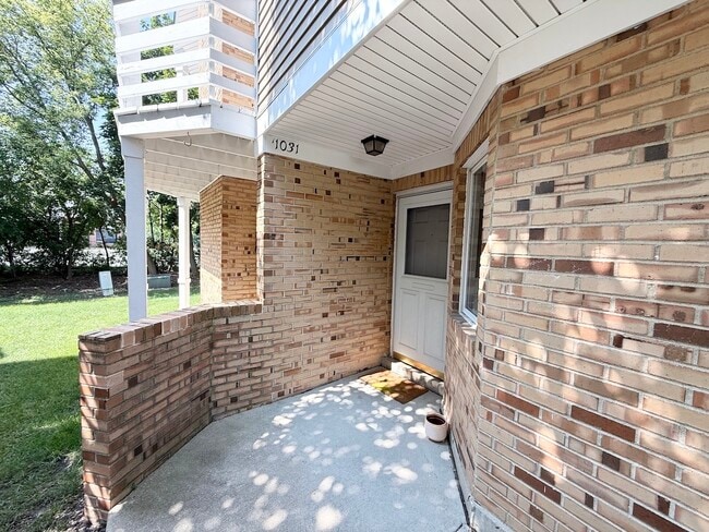 Primary Photo - 1031 Courtland Dr