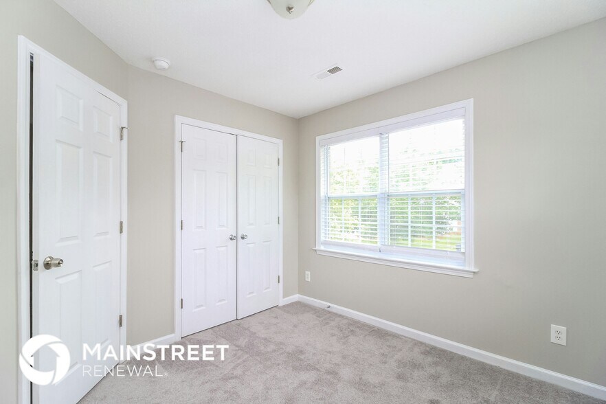 Building Photo - 3801 Heather View Ln