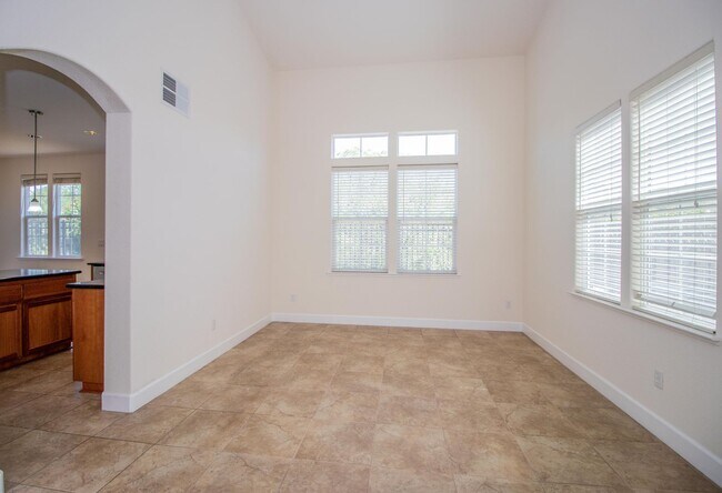 Building Photo - 4 Bedroom 3 Bathroom House | AMSI | Alexandr Metlinski