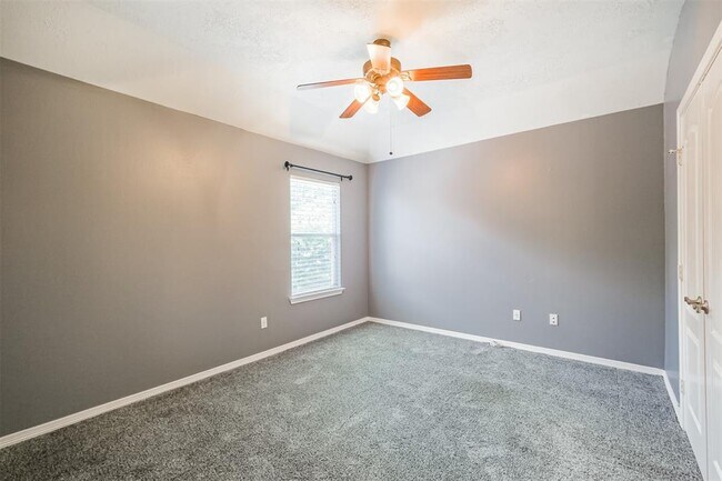 Building Photo - 24506 Screech Owl Ct