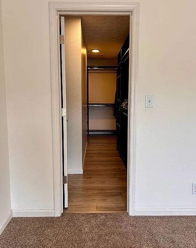 Building Photo - 3/4 Bedroom House - Harrison Schools