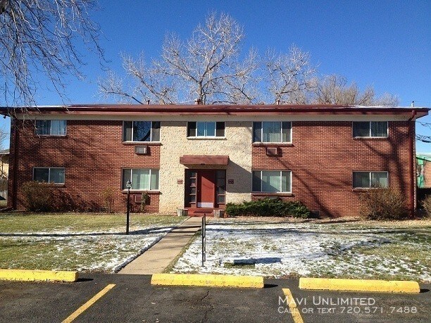 Primary Photo - 3777 Oak St