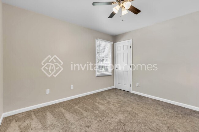 Building Photo - 3054 Cottonwood Dr Se