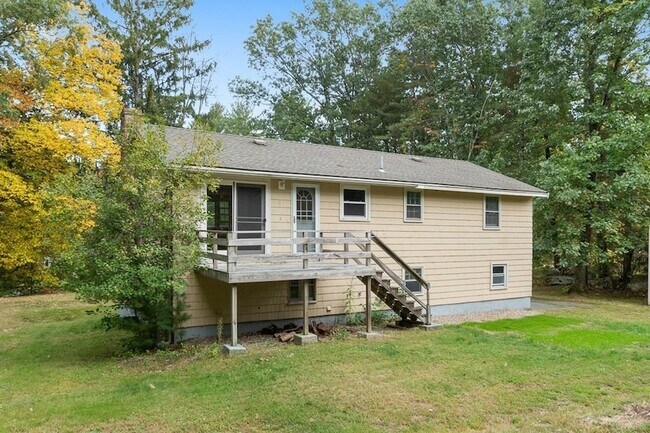 Building Photo - 152 Liberty Square Rd